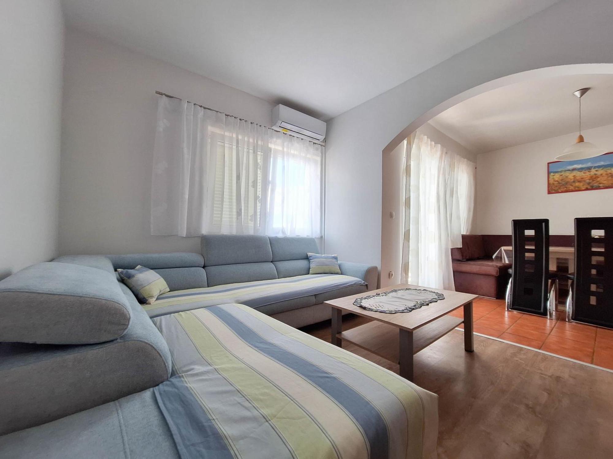 Apartments Frutis Jadranovo Luaran gambar