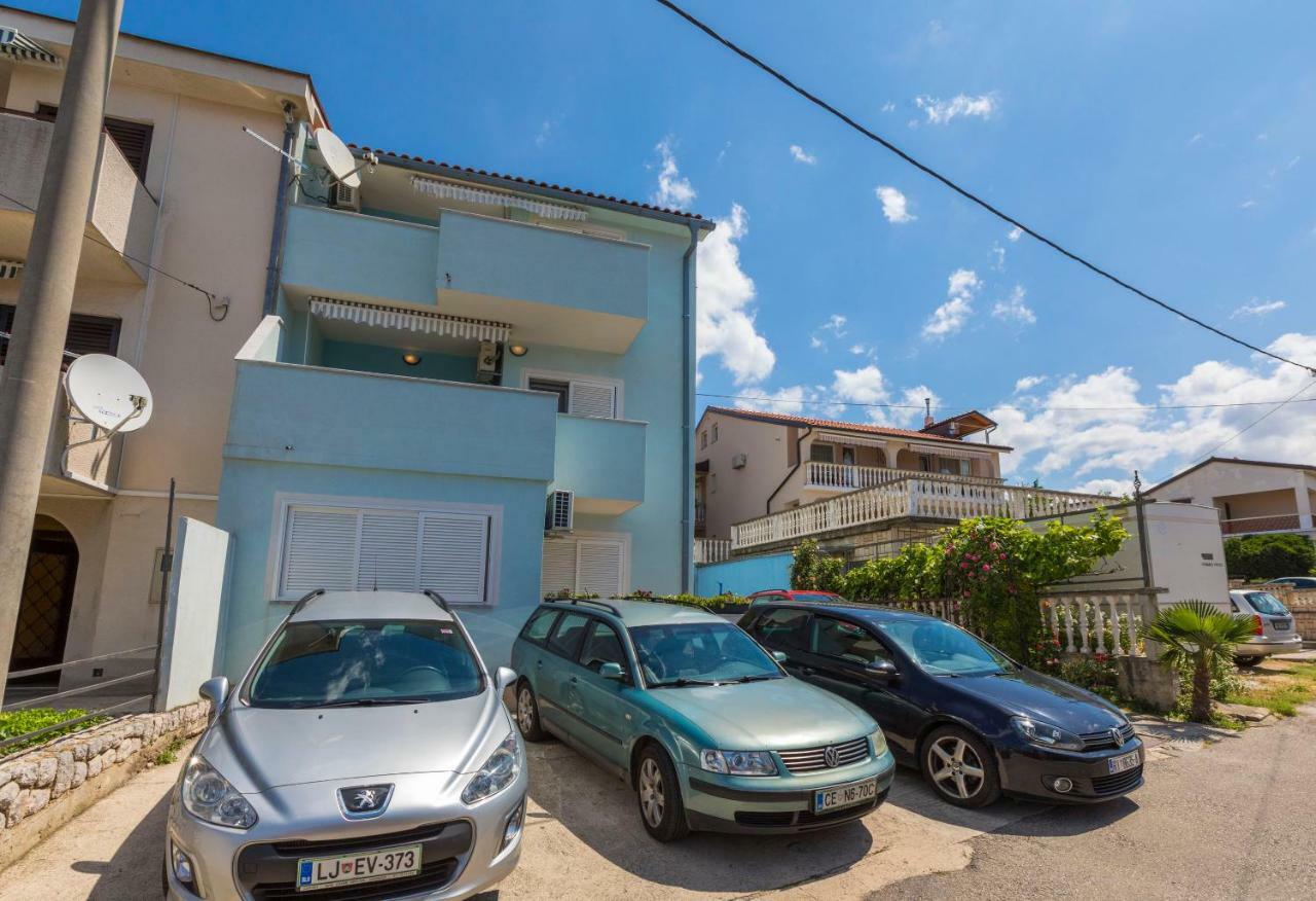 Apartments Frutis Jadranovo Luaran gambar